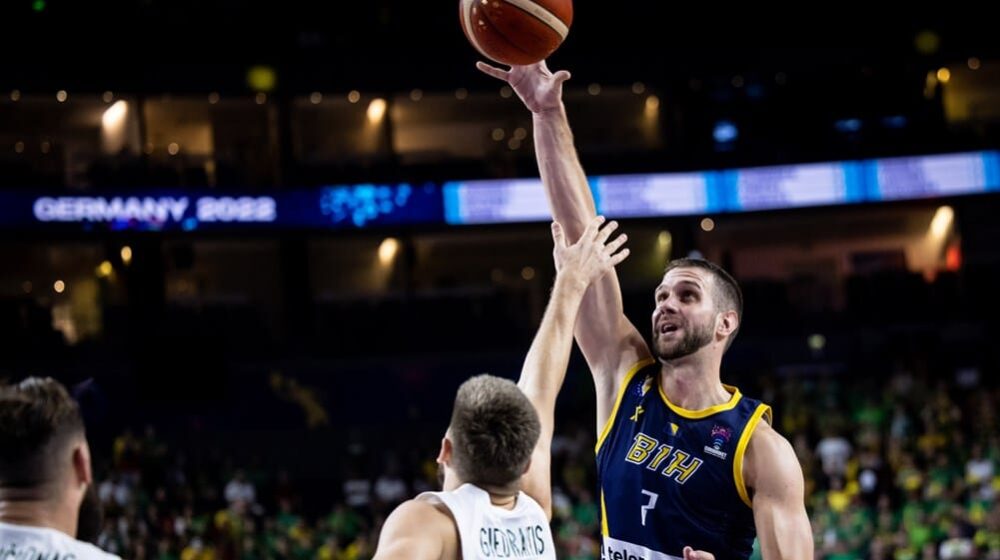 Senegalac za lomljenje vilice kapitenu BiH dobio deset meseci zatvora 1