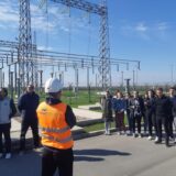 Gimnazijalci posetili biogasno postrojenje i vetrenjaču u Melencima 6