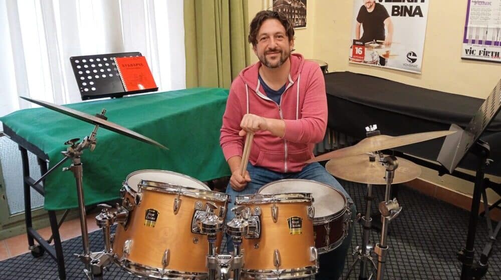 "Ja bih ovo i džaba radio": Goranov put od tinejdž svirki do stvaranja mladih bubnjara 1