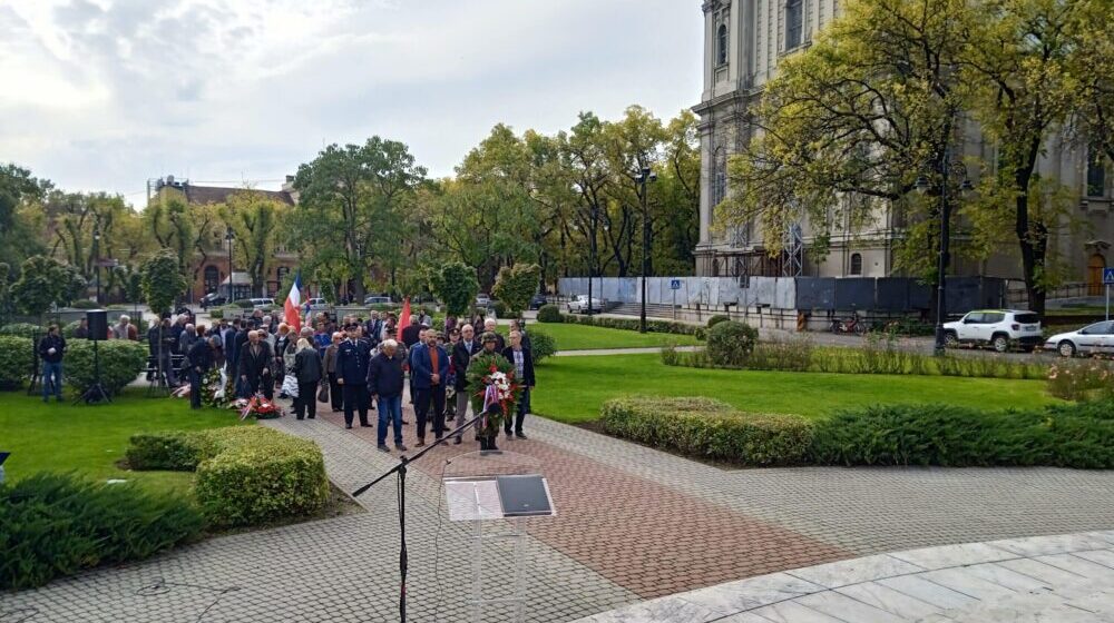 "Na mlade treba da prenesemo ljubav, patriotizam, da znaju ko su im bili preci": Obeležen Dan oslobođenja Subotice u Drugom svetskom ratu 1