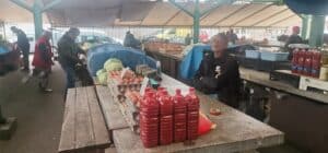 Reporterka Danasa na šabačkoj pijaci posle trovanja građana pečurkama: Gljiva ni za lek, a svi imaju naknadnu pamet 4