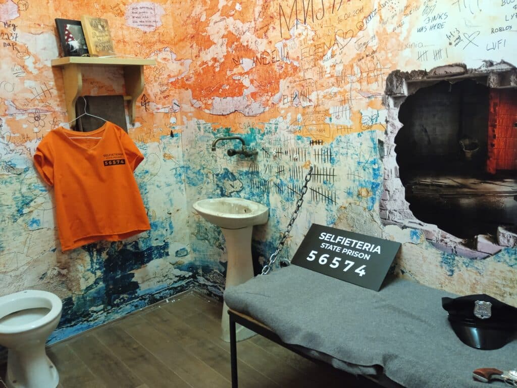 Muzej selfija oduševio Subotičane: “Kao da se vrate u neko detinjstvo” 3