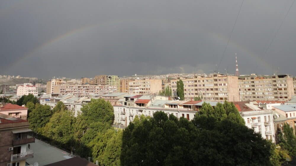 "Nadajmo se da Rusi neće pobediti u Ukrajini i da će Zelenski uništiti ove ušljive izdajnike": Reporter Danasa u Jermeniji među Rusima pobeglim od rata 3 "Nadajmo se da Rusi neće pobediti u Ukrajini i da će Zelenski uništiti ove ušljive izdajnike": Reporter Danasa u Jermeniji među Rusima pobeglim od rata 3