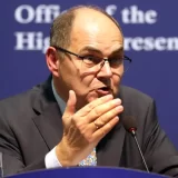 SNSD u parlamentu BiH traži poništavanje Šmitovih odluka 4