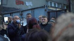 Odbornik NS Dragan MArkovic pozvao na protest do gradske skupstine Protest u Boru zbog grejanja: Traže ostavku gradonačelnika i direktora Toplane (VIDEO, FOTO) 5