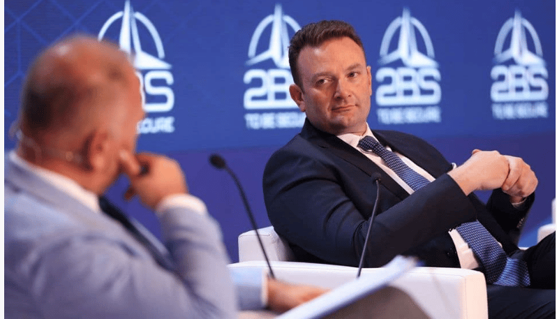 Kijev post: Kentera smenjen zbog pokušaja borbe protiv uticaja Rusije u Crnoj Gori, Abazović izaziva nestabilnost 1