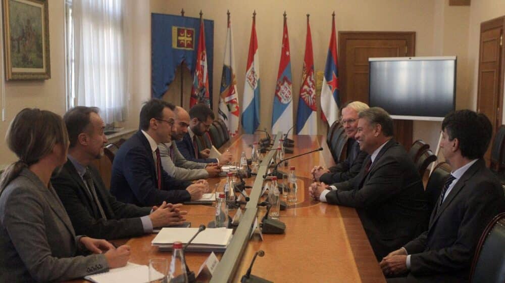 Petković sa Eskobarom: Beograd za nastavak pregovora, ali i sprovođenje svih postignutih dogovora 1