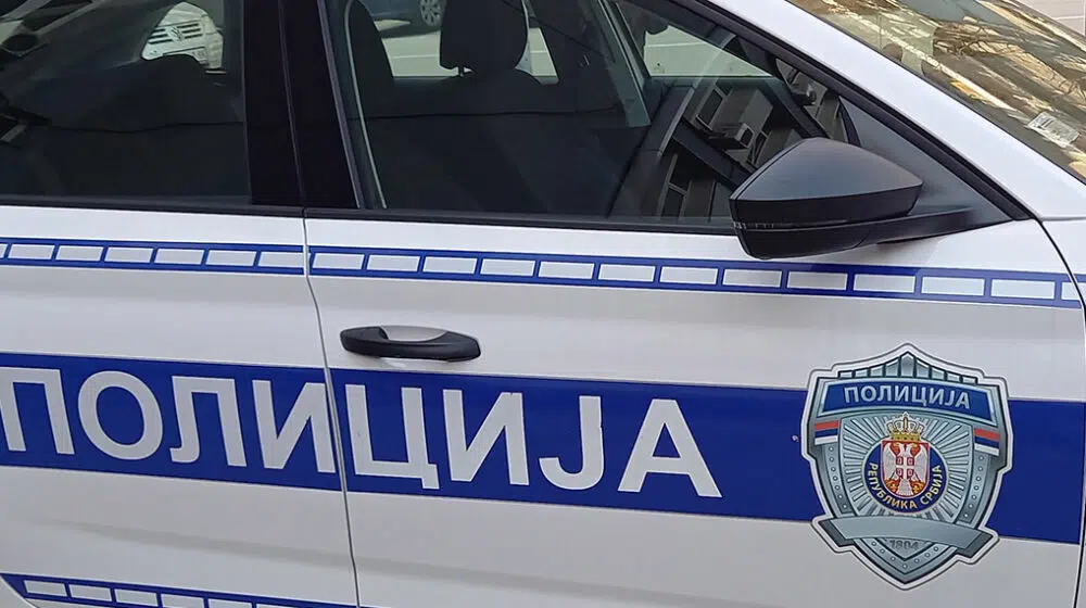 Muškarac se skidao na Adi Ciganliji i neprimereno dodirivao žene 1