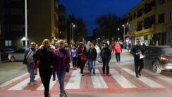 Protestna setnja ulicom Nikole Pasica Protest u Boru zbog grejanja: Traže ostavku gradonačelnika i direktora Toplane (VIDEO, FOTO) 4