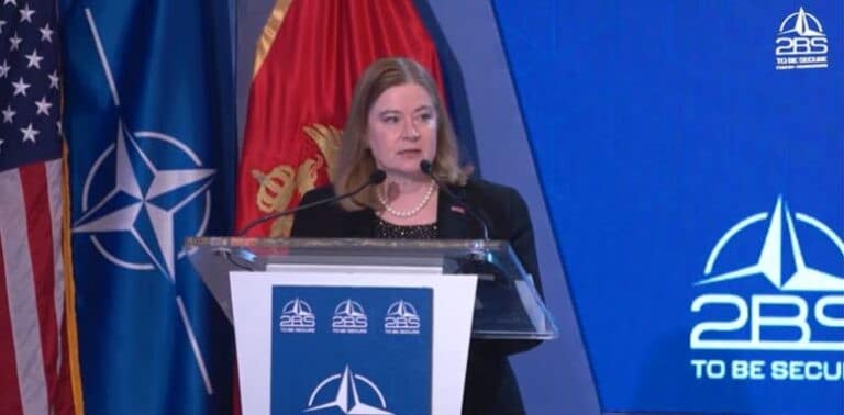 Ambasadorka SAD: Smena Kentere implicira da je Abazović proruski orijentisan 1