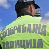 Odbio da se zaustavi, pa fizički napao saobraćajne policajce u Mladenovcu 10