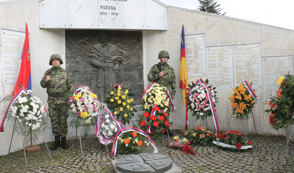 "Svirepi zločini bugarskog okupatora": Održan komemorativni skup kraj Spomen-kosturnice na Šapranačkom groblju u Vranju 1