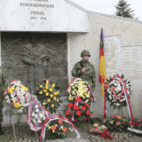 "Svirepi zločini bugarskog okupatora": Održan komemorativni skup kraj Spomen-kosturnice na Šapranačkom groblju u Vranju 6