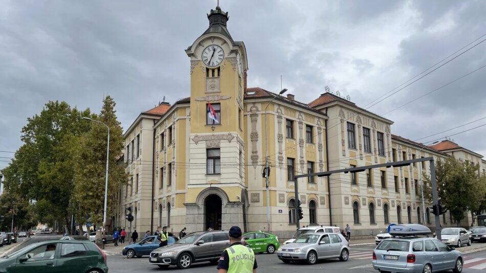 Tužilaštvo u Nišu podiglo optužnicu protiv muškarca za pokušaj teškog ubistva bivše supruge 2 Tužilaštvo u Nišu podiglo optužnicu protiv muškarca za pokušaj teškog ubistva bivše supruge 2