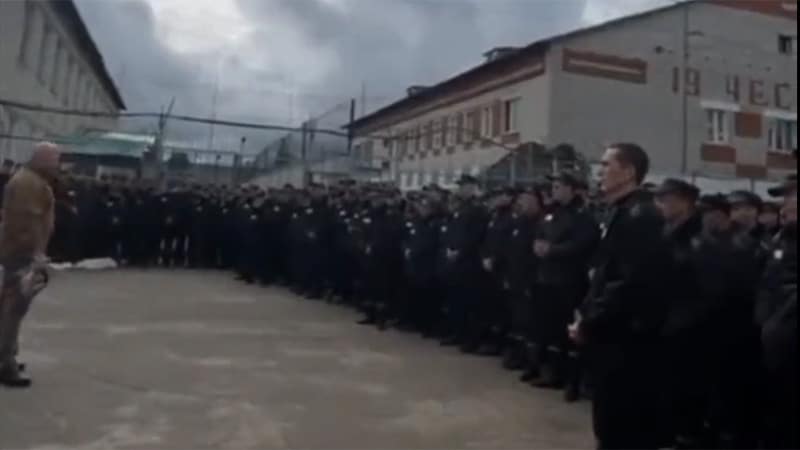 Rusi obilaze vojne zatvore, formiraju nove kažnjeničke bataljone (VIDEO) 1