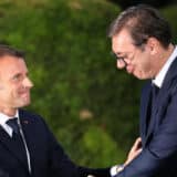 Šta piše u Makronovom non-pejperu i zbog čega je Vučić u Pragu? 2