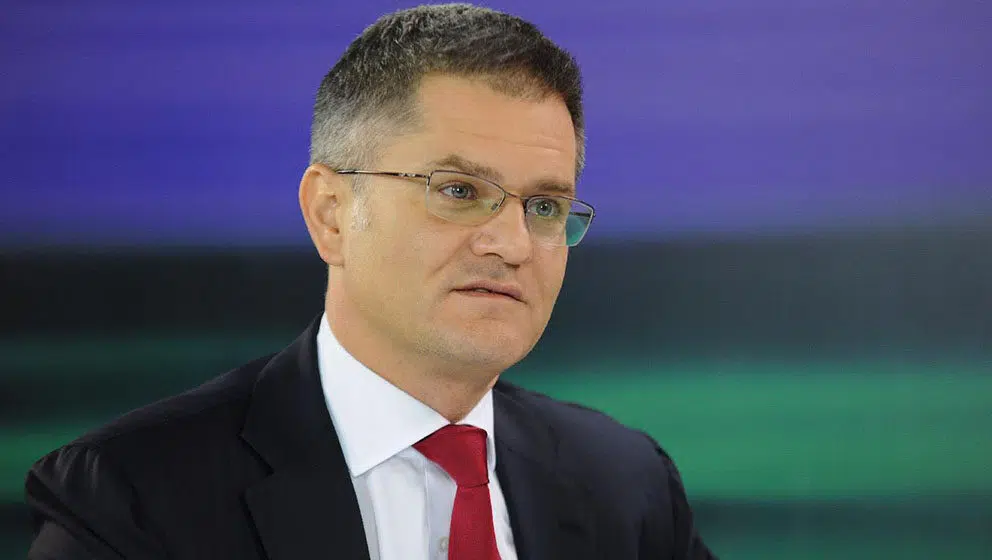 Vuk Jeremić podneo ostavku na mesto predsednika Narodne stranke 1