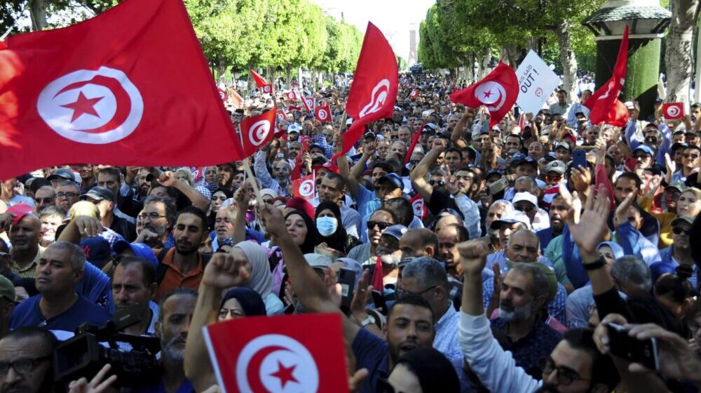 U Tunisu protesti protiv politike predsednika i ekonomske krize 1