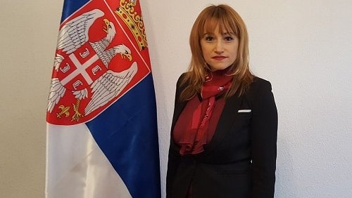 Ambasadorka Đurović spustila roletne i zabranila zaposlenima da u Budimpešti pozdrave studente 1