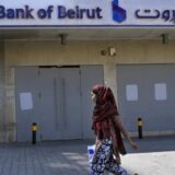 Ulagači upali u tri libanske banke zahtevajući ušteđevinu 9