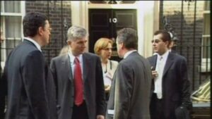 Goran Vesić na Tviteru "potkačio" Vladetu Jankovića i objavio fotografiju iz Londona 2 Goran Vesić na Tviteru "potkačio" Vladetu Jankovića i objavio fotografiju iz Londona 2