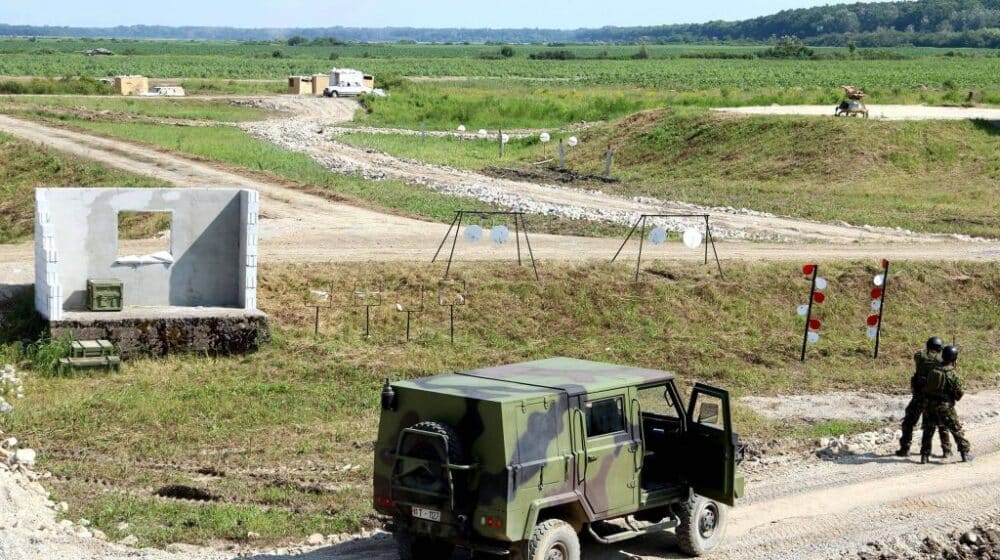 Jugoimport SDPR i ćerka firma Borbeni složeni sistemi zadužili se za 100 miliona evra korporativnim obveznicama 1