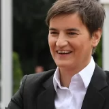 Brnabić: Biće plata 900 evra, a penzija 400, imamo "prilično jak" rast 13
