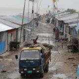 Novi bilans: Najmanje 24 mrtvih u naletu ciklona u Bangladešu 5