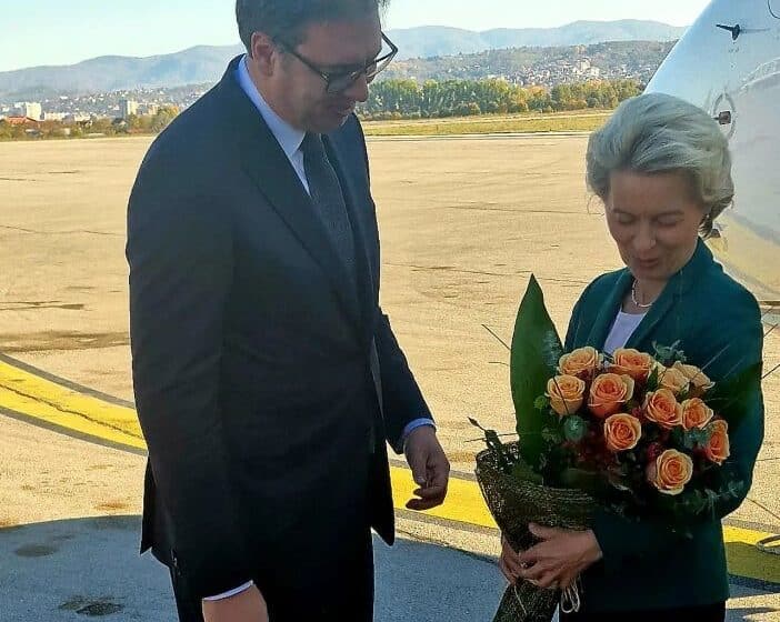 Predsednik Srbije sa cvećem dočekao Ursulu fon der Lajen u Nišu 1