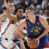 Jokić ispisuje istoriju po broju tripl dablova, uskoro nadmašuje Čemberlena 13