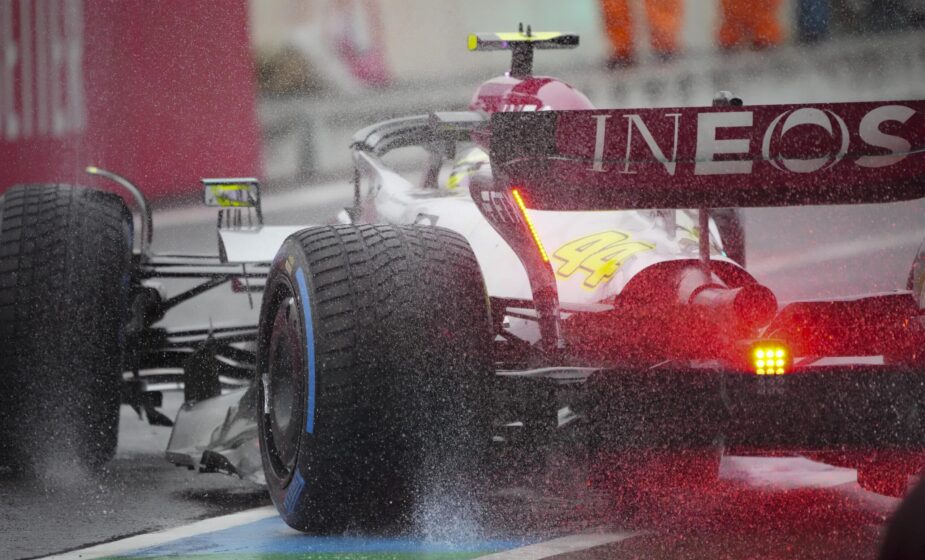 Mercedes najbrži na drugom treningu u Japanu 1