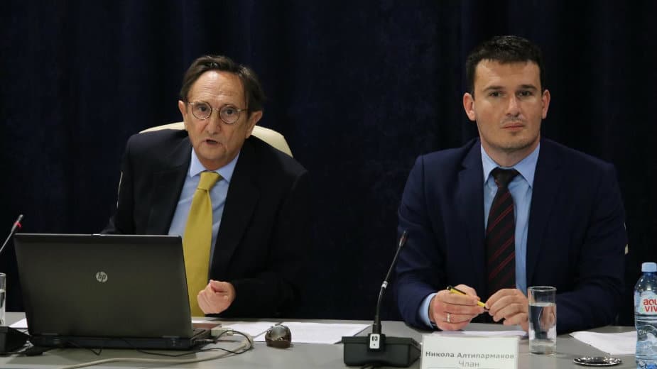 Mali i Кisić sa članovima Fiskalnog saveta o siromaštvu, socijalnim kartama i budžetu 1