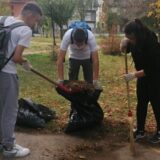 Negotinski srednjoškolci čišćenjem Park šume Cvećara ukazali na važnost čuvanja životne okoline 1
