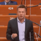 "Sada kada Rusija, zajedno sa Srbijom, pokušava da izazove rat na Kosovu...": Ukrajinski poslanik pokrenuo peticiju da Kijev prizna nezavisnost Kosova 10