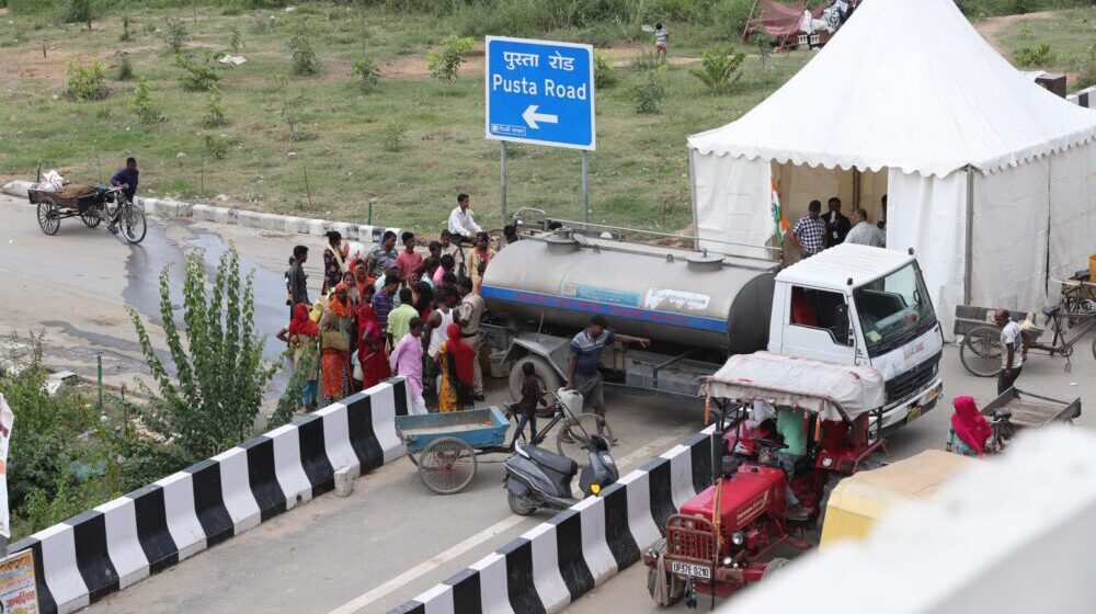 U saobraćajnoj nesreći u Indiji stradalo 26 ljudi 16