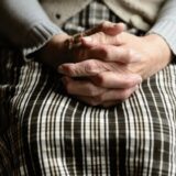 Nemačka ili ruska: Čija to baka sakuplja granje za polarnu zimu koja je pred nama? 8