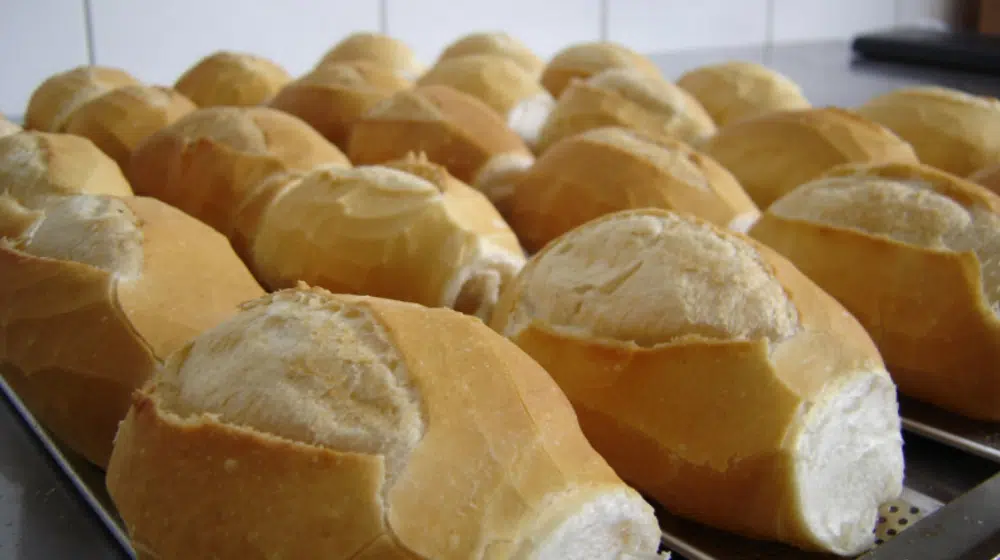 Vlada Srbije produžila Uredbu o maksimalnoj ceni hleba 1