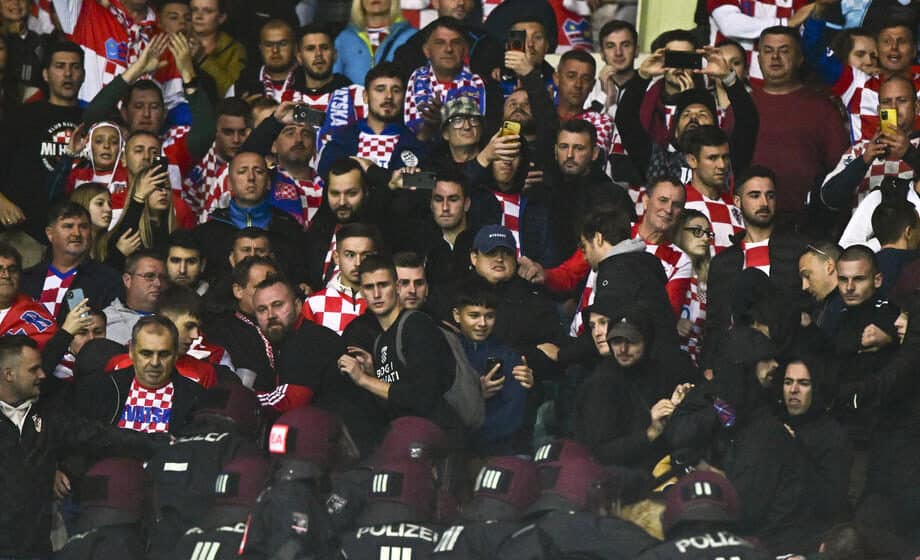 UEFA pokrenula istragu zbog divljanja hrvatskih navijača u Beču 1