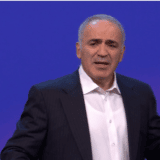 Kasparov: Čak je i Srbija, uvek naklonjena Moskvi, odbila da prizna aneksiju ukrajinskih oblasti 12
