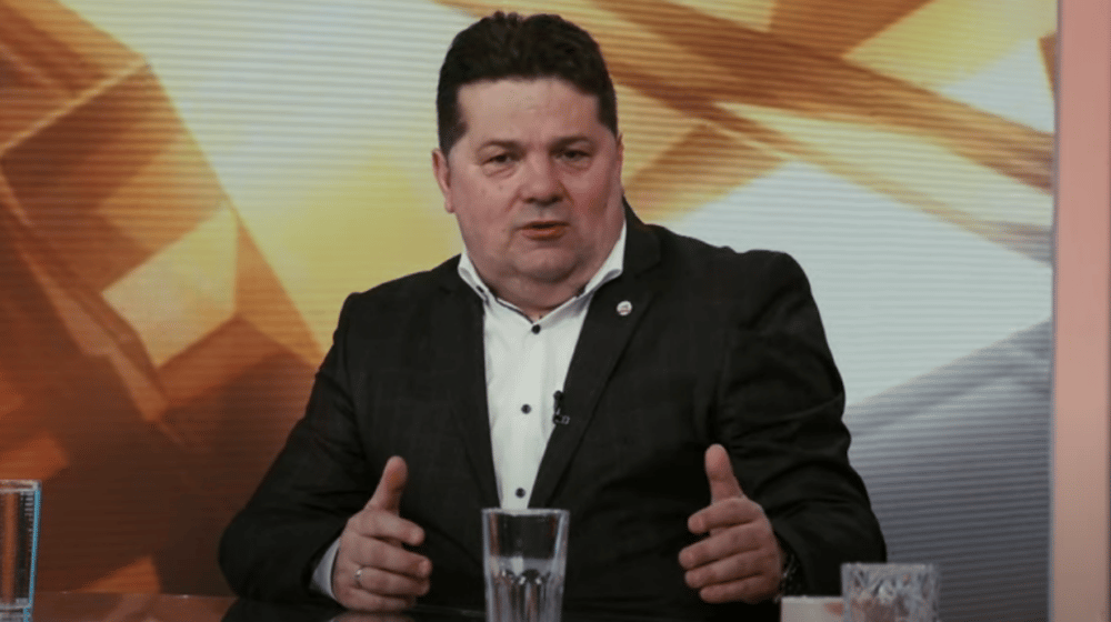“Srbija nikom nije nanela štetu, nema ni u Severnoj Koreji džojstik”: Stevandić -“Crveni kombi”, sa kojim je SNS sklopio pakt, o izborima u Republici Srpskoj 1