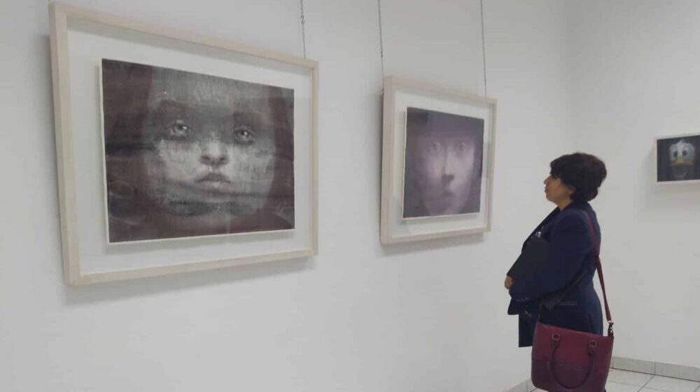 Prva samostalna izložba slikara Saše Marjanovića u rodnom Majdanpeku 1