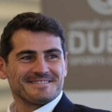 Kasiljas na Tviteru objavio da je gej, pa potom rekao da mu je nalog hakovan i uputio izvinjenje LGBT zajednici 4