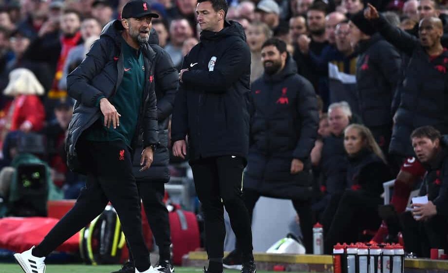 Menadžer Liverpula kažnjen sa 30.000 funti zbog „pretećeg, uvredljivog i nepristojnog“ napada na pomoćnog sudiju 1