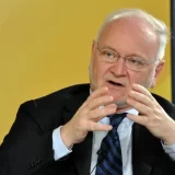 Srbija je danas tužna slika zaustavljene demokratske tranzicije: Žarko Korać o nasleđu petooktobarske revolucije 12