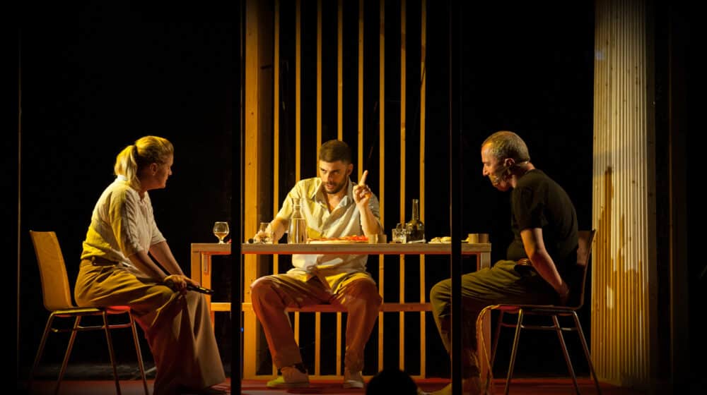 U Bitef teatru premijera predstave "Smrt i devojka", u režiji Nikole Ljuce 1