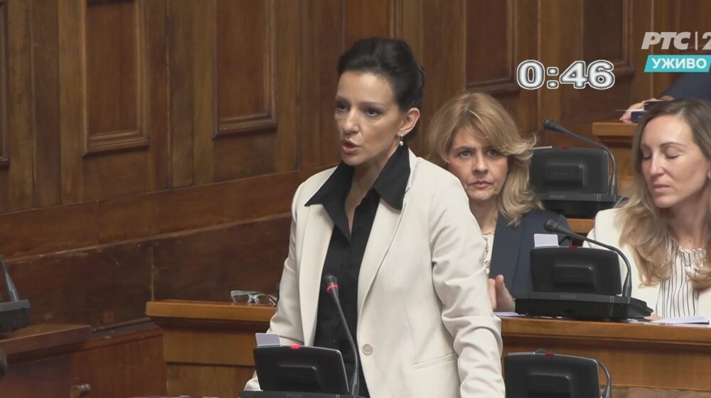 Pilja optužila Mariniku da od Srbije pravi genocidan narod, Tepićeva negirala da je ikada to tvrdila 1