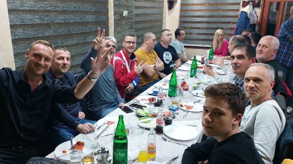 Novinar Danasa na menjaži Paninijevih sličica u centru Zaječara: Ova je bila posebna, a razlog su deca ometena u razvoju 4