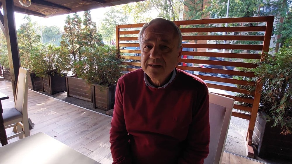 Reporter Danasa u borskom restoranu gde je jelovnik na kineskom jeziku: Kinezi kod nas vole ćevapčiće i pljeskavice 2 Reporter Danasa u borskom restoranu gde je jelovnik na kineskom jeziku: Kinezi kod nas vole ćevapčiće i pljeskavice 2