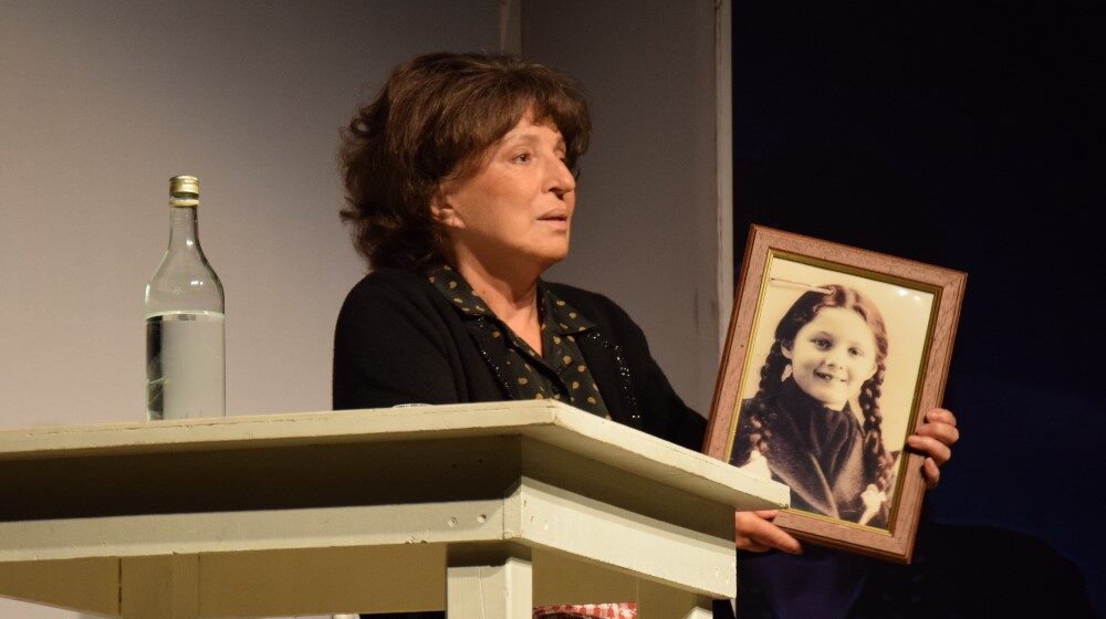 “Uvek imam isti osećaj divljenja i neke tuge prema toj ženi“: Mirjana Karanović posle predstave Petrijin venac u Zaječaru 1