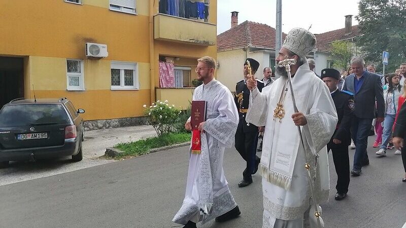 Mitropolija: Zaprepašćeni smo informacijom da je svešteniku zabranjen ulazak u Crnu Goru 1